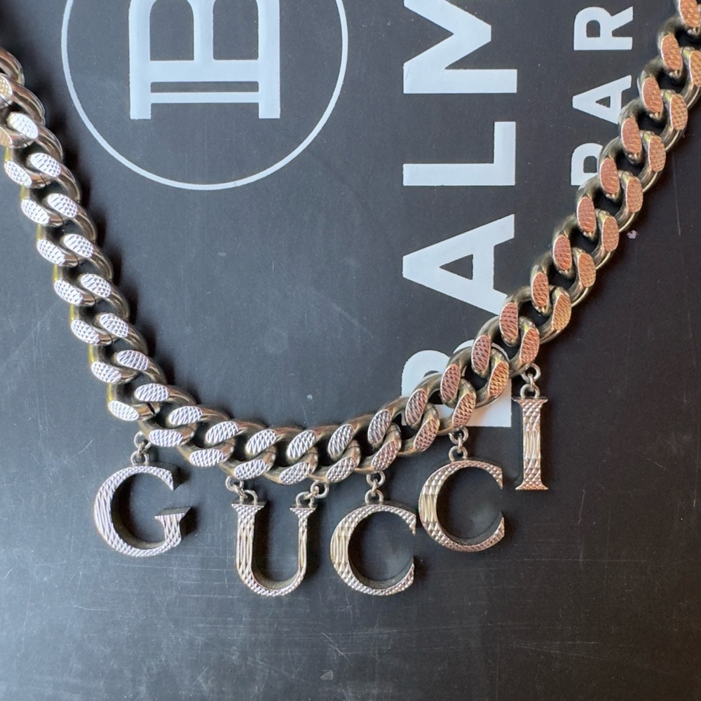 GUCCI SCRIPT NECKLACE